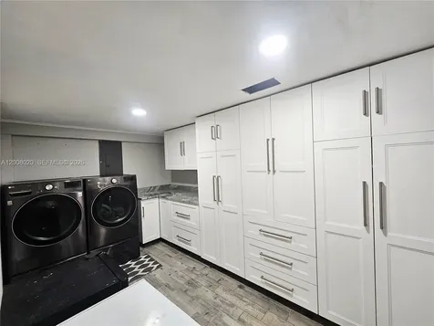 2445 SE Airport Estates Street Other City - In The State Of Florida FL 34266