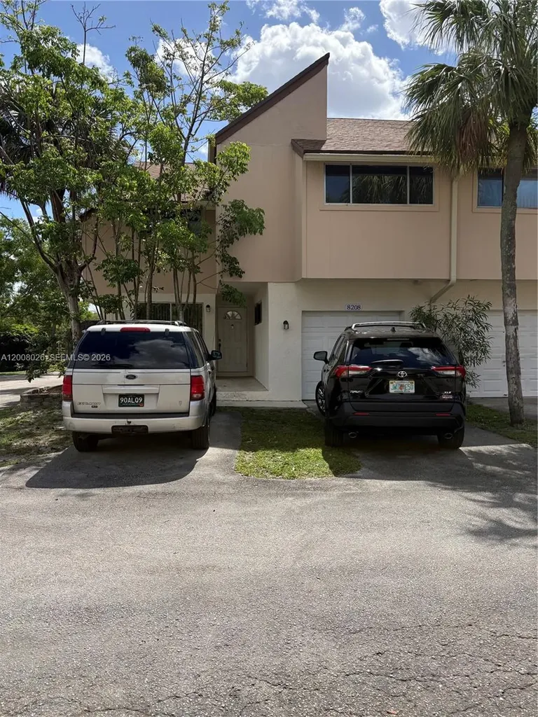 8208 NW 9th Court Plantation FL 33324
