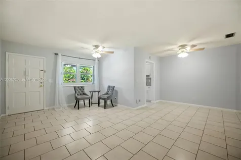 1431 S 14th Avenue Hollywood FL 33020