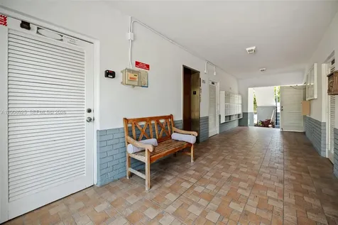 1431 S 14th Avenue Hollywood FL 33020