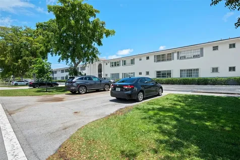 1431 S 14th Avenue Hollywood FL 33020