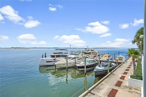 905 Brickell Bay Drive Miami FL 33131