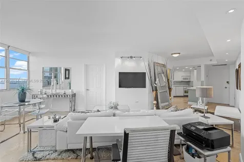 905 Brickell Bay Drive Miami FL 33131