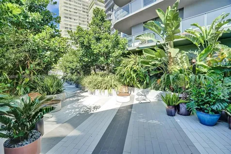 121 NE 34th Street Miami FL 33137