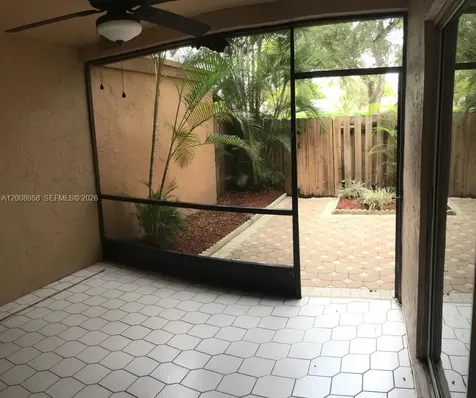 40 Chestnut Circle Cooper City FL 33026