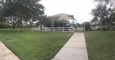 40 Chestnut Circle Cooper City FL 33026