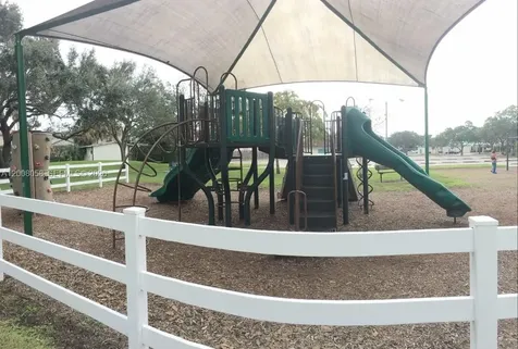 40 Chestnut Circle Cooper City FL 33026