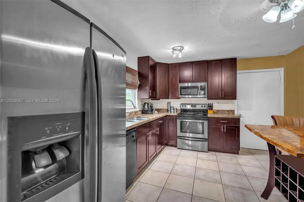 515 NE 11th Street Fort Lauderdale FL 33304