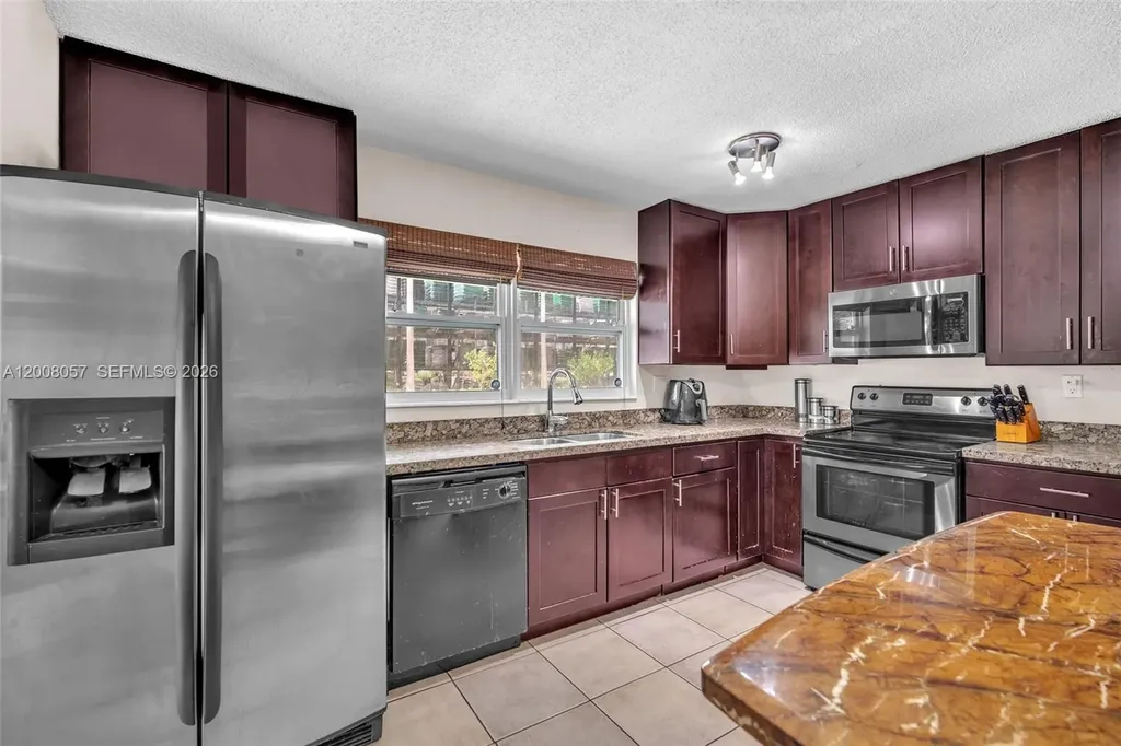 515 NE 11th Street Fort Lauderdale FL 33304