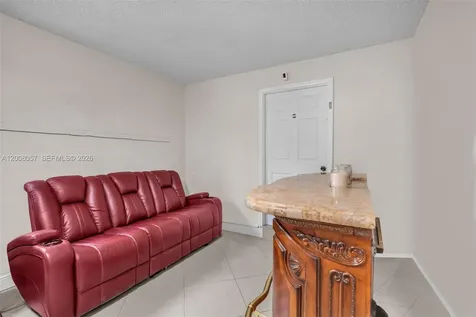 515 NE 11th Street Fort Lauderdale FL 33304