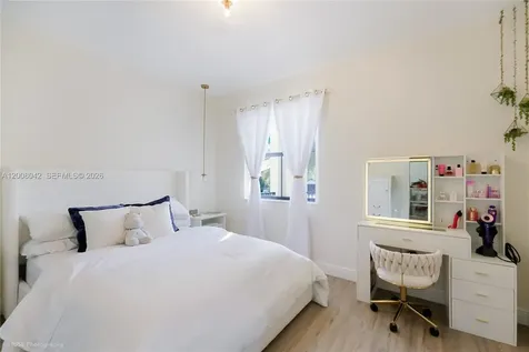 8723 NW 102nd Place Doral FL 33178