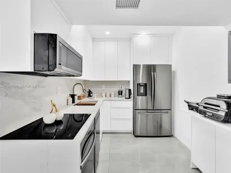3731 N Country Club Drive Aventura FL 33180