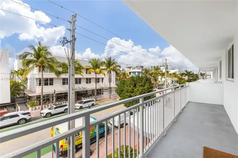 345 Ocean Drive Miami Beach FL 33139