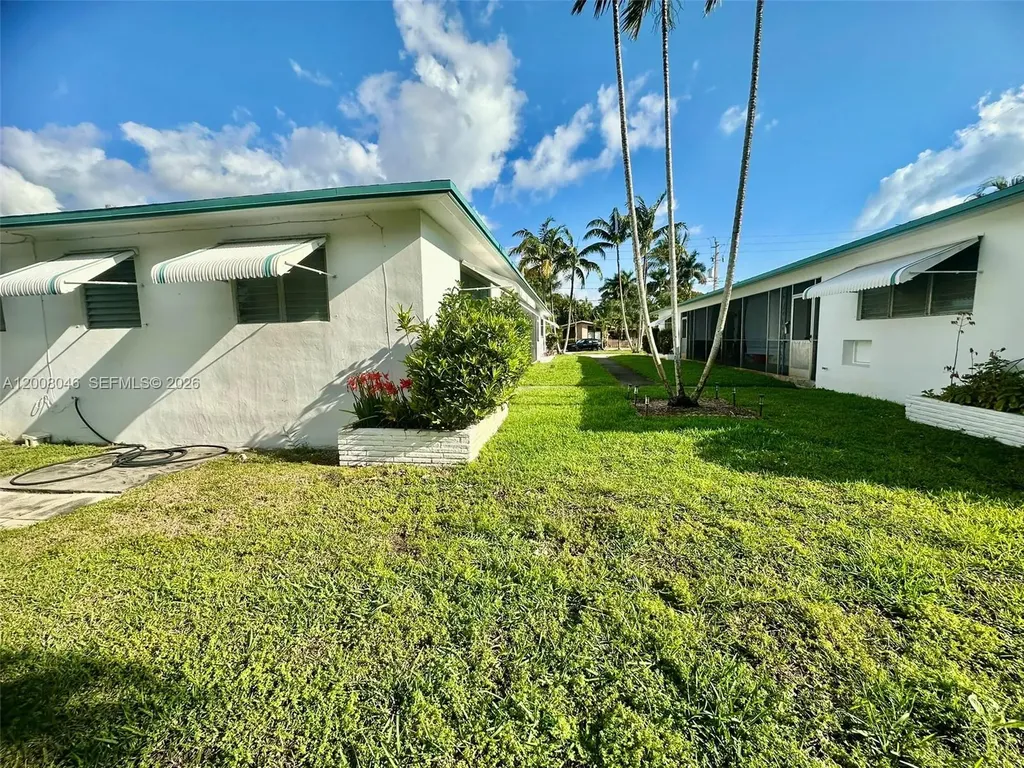 1520 Garfield Street Hollywood FL 33020