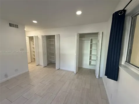 609 NE 14th Avenue Hallandale Beach FL 33009