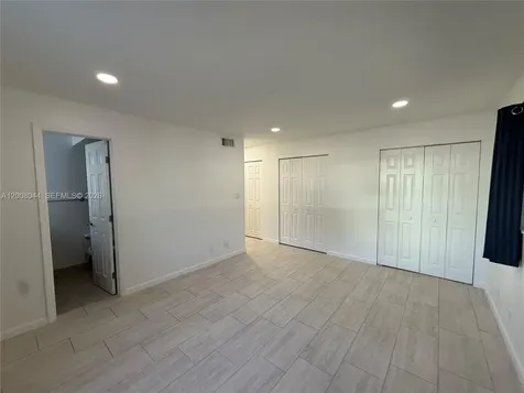 609 NE 14th Avenue Hallandale Beach FL 33009
