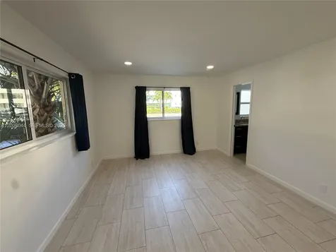 609 NE 14th Avenue Hallandale Beach FL 33009