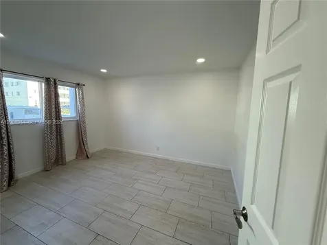 609 NE 14th Avenue Hallandale Beach FL 33009