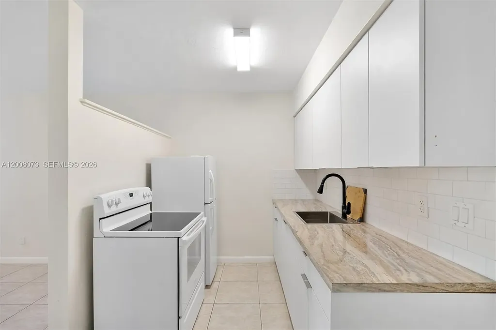 1715 N 16th Avenue Hollywood FL 33020