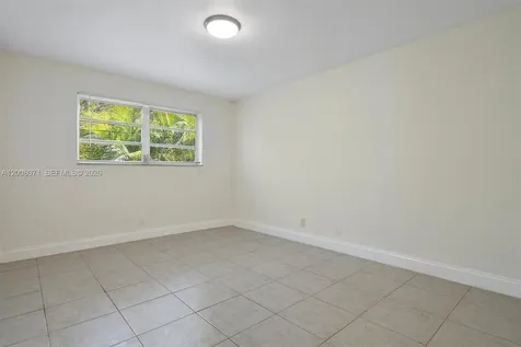 1715 N 16th Avenue Hollywood FL 33020