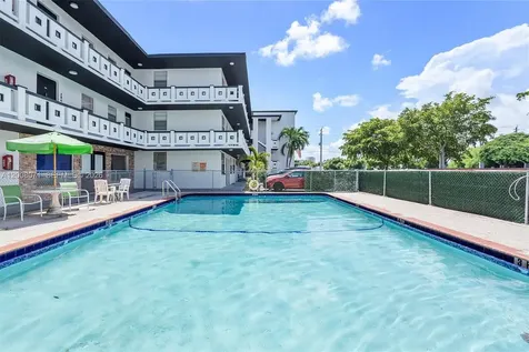 1715 N 16th Avenue Hollywood FL 33020