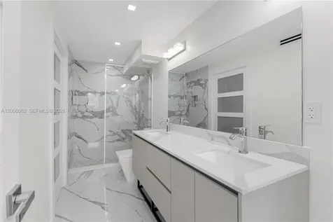 345 Ocean Drive Miami Beach FL 33139