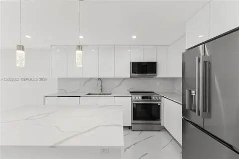 345 Ocean Drive Miami Beach FL 33139