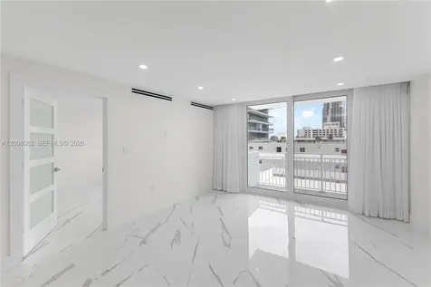 345 Ocean Drive Miami Beach FL 33139