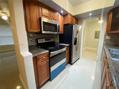 2960 NW 68th Way Sunrise FL 33313