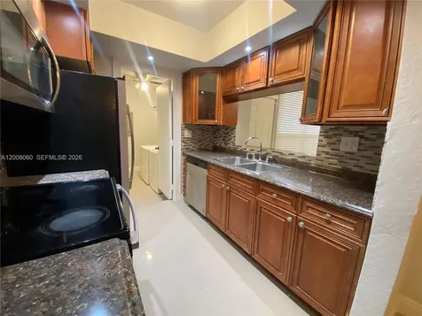 2960 NW 68th Way Sunrise FL 33313