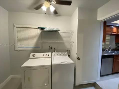 2960 NW 68th Way Sunrise FL 33313