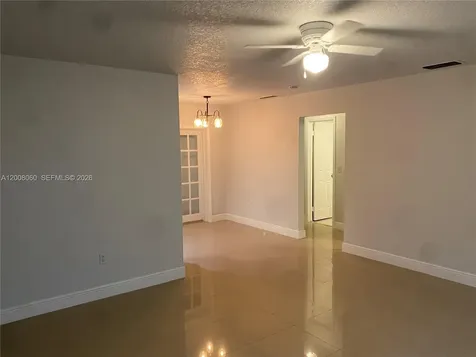 2960 NW 68th Way Sunrise FL 33313