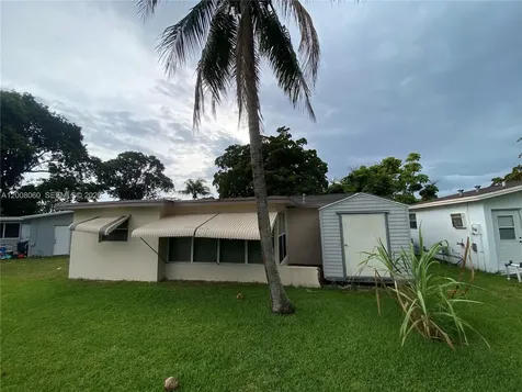 2960 NW 68th Way Sunrise FL 33313