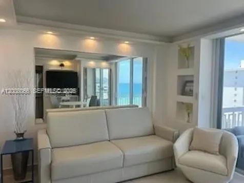 401 Ocean Drive Miami Beach FL 33139