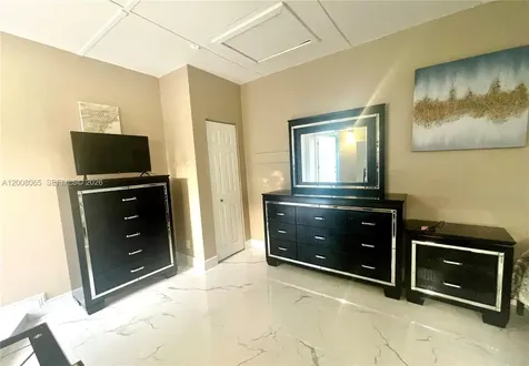 1537 NE 30th Court Pompano Beach FL 33064