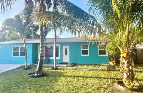 1537 NE 30th Court Pompano Beach FL 33064