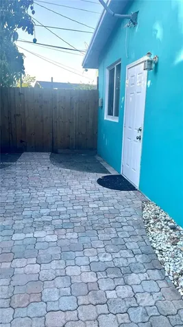 1537 NE 30th Court Pompano Beach FL 33064