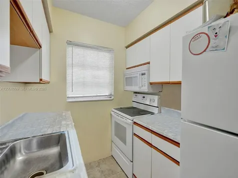 1211 NE 23rd Avenue Pompano Beach FL 33062