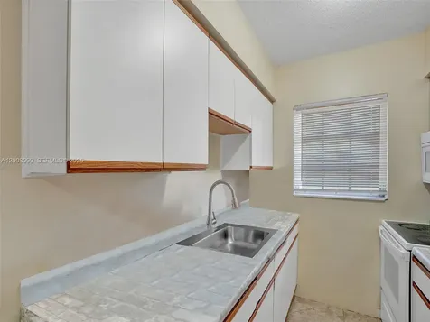 1211 NE 23rd Avenue Pompano Beach FL 33062
