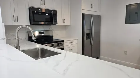 110 S Shore Drive Miami Beach FL 33141