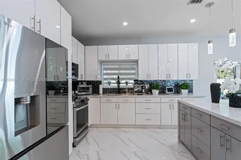 711 SE 14th Avenue Homestead FL 33033