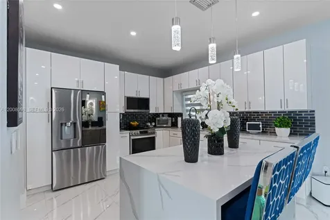 711 SE 14th Avenue Homestead FL 33033