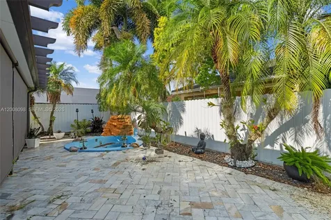 711 SE 14th Avenue Homestead FL 33033