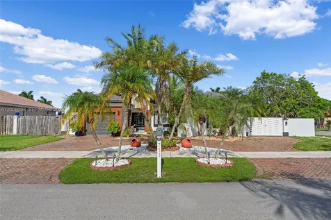 711 SE 14th Avenue Homestead FL 33033