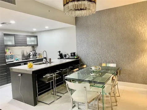 200 Biscayne Boulevard Way Miami FL 33131