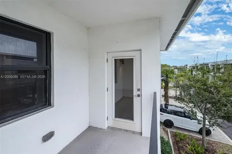 4416 NW 9th Street Plantation FL 33317