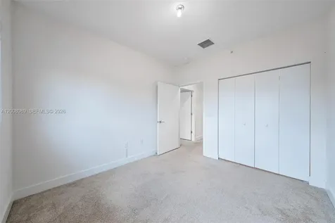 4416 NW 9th Street Plantation FL 33317