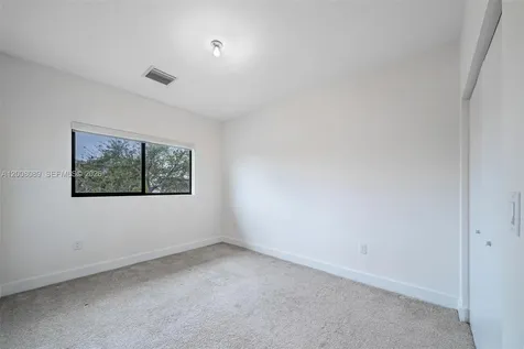 4416 NW 9th Street Plantation FL 33317
