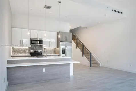 4416 NW 9th Street Plantation FL 33317
