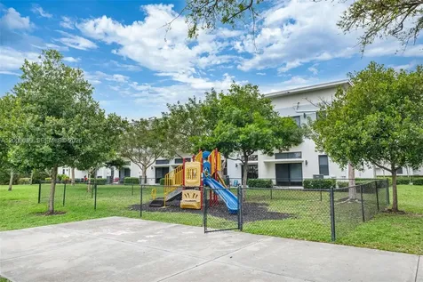 4416 NW 9th Street Plantation FL 33317